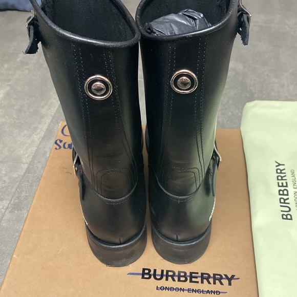 Like New Burberry Graphic Leather Motto Boot with Buckles - Picture 4 of 5